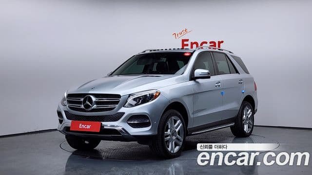 Mercedes-Benz GLE-Class 2018 — Şəkil 9/20