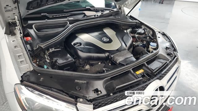 Mercedes-Benz GLE-Class 2018 — Şəkil 3/20