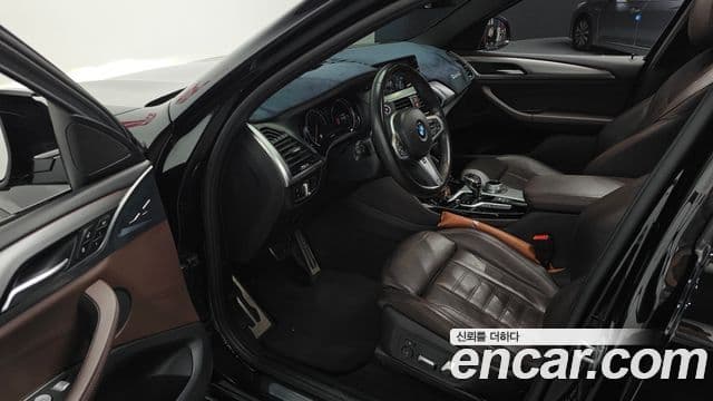BMW X4 2018 — Фото 11/20