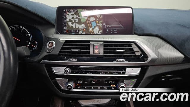 BMW X4 2018 — Фото 14/20