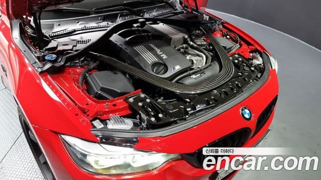 BMW M4 2019 — Photo 6/20