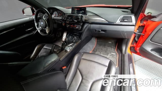 BMW M4 2019 — ფოტო 7/20