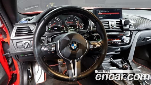 BMW M4 2019 — ფოტო 13/20