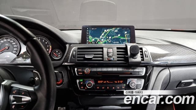 BMW M4 2019 — фото 14 из 20