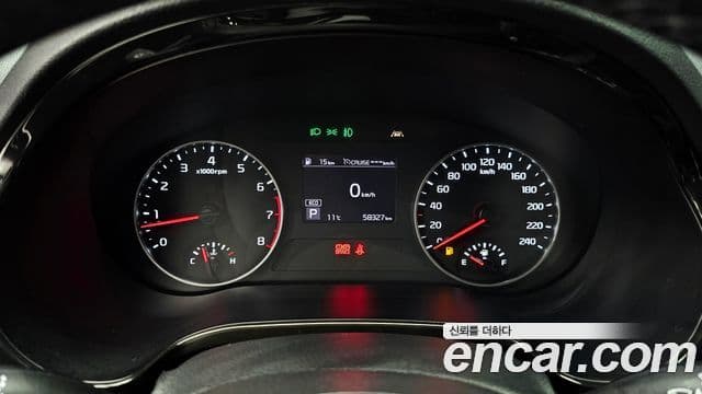 Kia Seltos 2020 — ფოტო 8/20