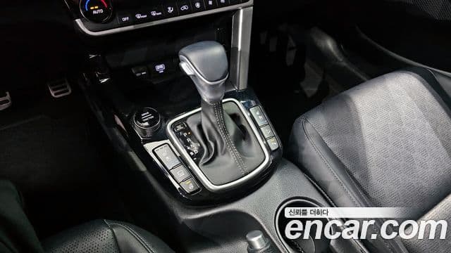 Kia Seltos 2020 — ფოტო 9/20