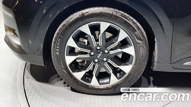 Kia Carnival 2022 — Фото 5/20