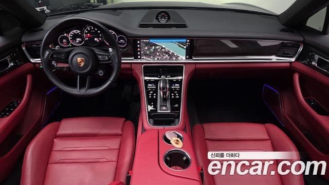 Porsche Panamera 2023 — ფოტო 7/20