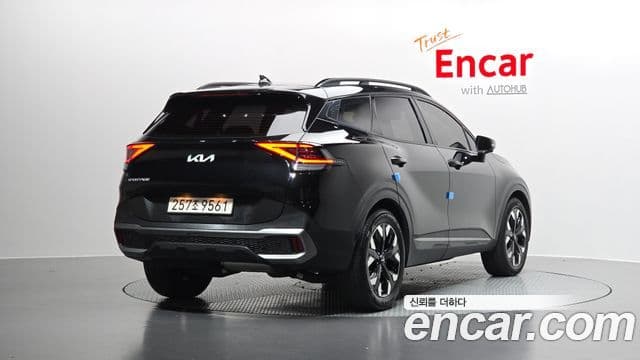 Kia Sportage 2021 — ფოტო 2/20