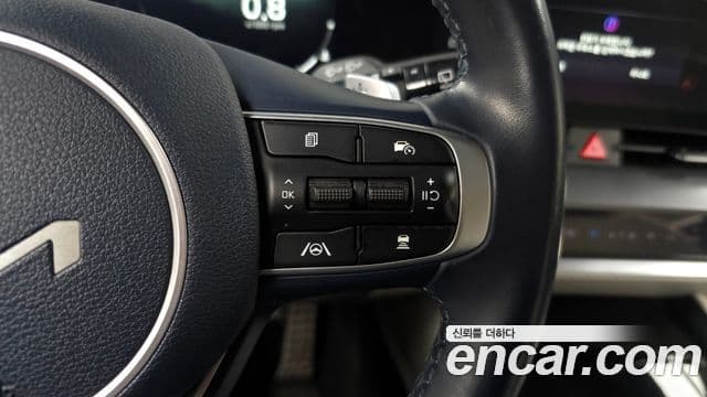 Kia Sportage 2021 — ფოტო 16/20