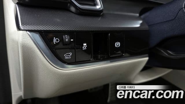 Kia Sportage 2021 — ფოტო 18/20