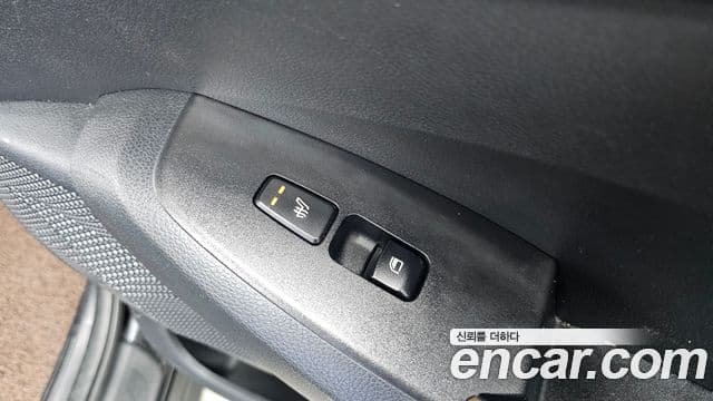 Kia Seltos 2022 — Şəkil 19/20