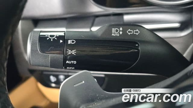 Kia Carnival 2020 — ფოტო 18/20