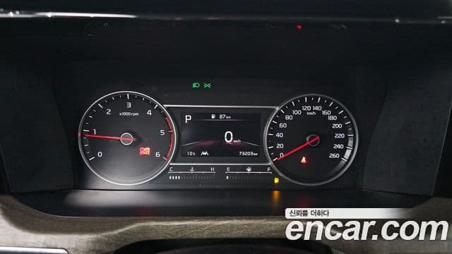 Kia Sorento 2021 — Şəkil 8/20