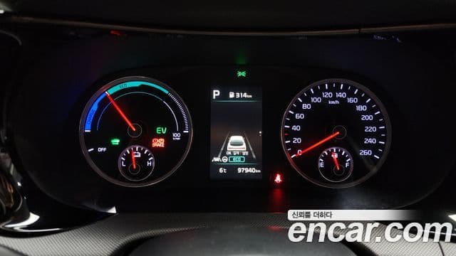 Kia K5 2022 — Photo 9/20