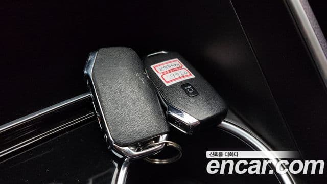 Kia K5 2022 — ფოტო 19/20
