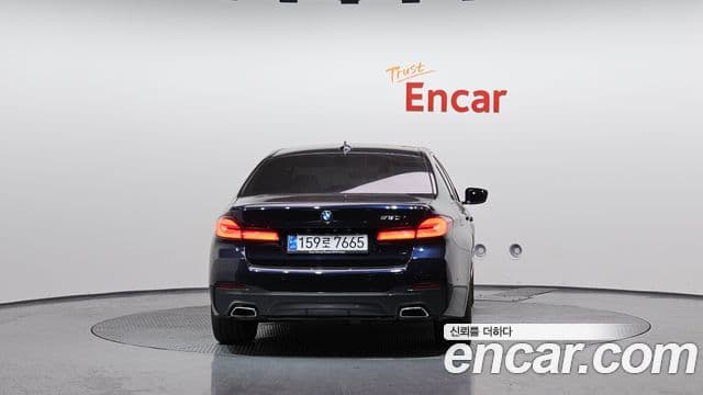 BMW 5 Series 2020 — ფოტო 4/20