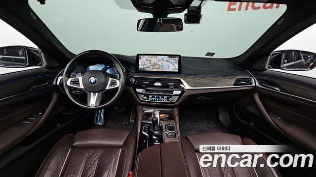 BMW 5 Series 2020 — ფოტო 7/20