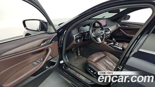 BMW 5 Series 2020 — ფოტო 11/20