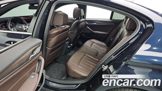 BMW 5 Series 2020 — ფოტო 12/20