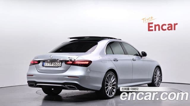 Mercedes-Benz E-Class 2022 — Фото 2/20