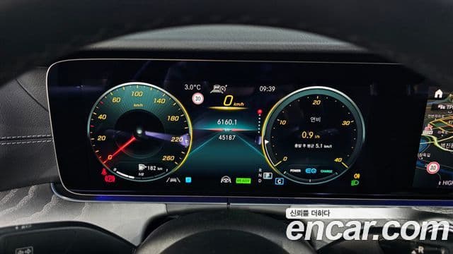 Mercedes-Benz E-Class 2022 — Фото 8/20