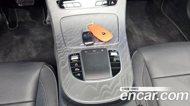 Mercedes-Benz E-Class 2022 — Фото 18/20