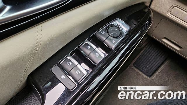 Kia Carnival 2022 — Şəkil 16/20