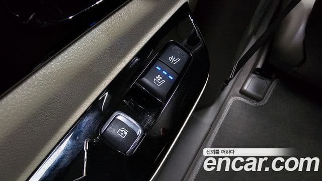Kia Carnival 2022 — Şəkil 18/20