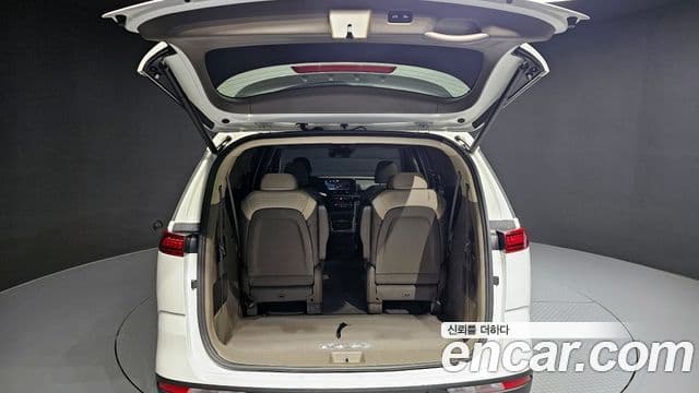 Kia Carnival 2022 — Şəkil 20/20