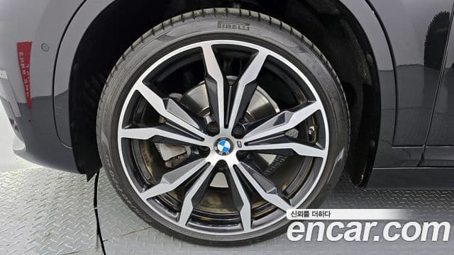 BMW X1 2020 — Photo 6/20