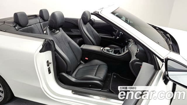 Mercedes-Benz E-Class 2021 — ფოტო 11/20