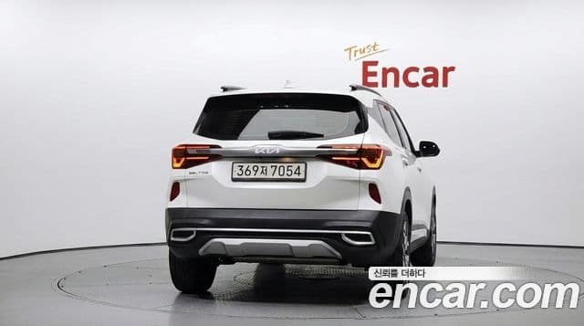 Kia Seltos 2022 — Şəkil 4/20