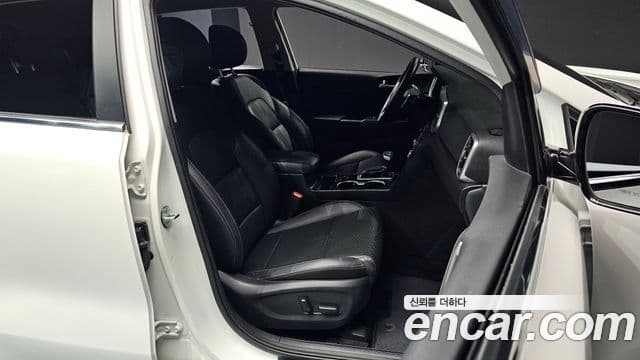 Kia Sportage The Bold 2021 — Şəkil 11/20