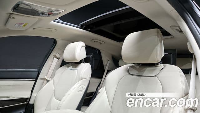 Genesis GV70 2023 — ფოტო 19/20