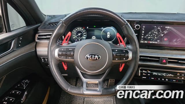 Kia K5 2021 — Şəkil 12/20