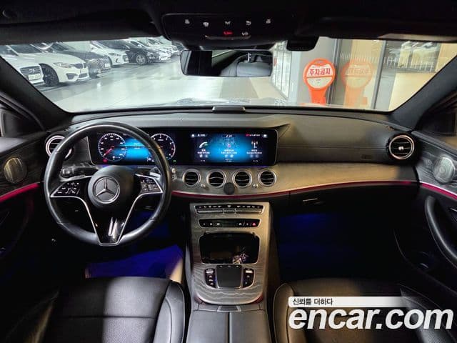 Mercedes-Benz E-Class 2022 — Şəkil 10/20