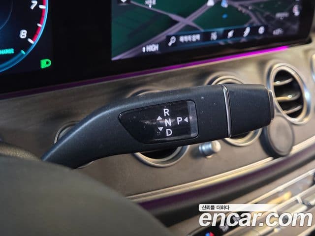 Mercedes-Benz E-Class 2022 — Şəkil 12/20