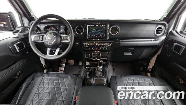 Jeep Wrangler 2023 — ფოტო 7/20