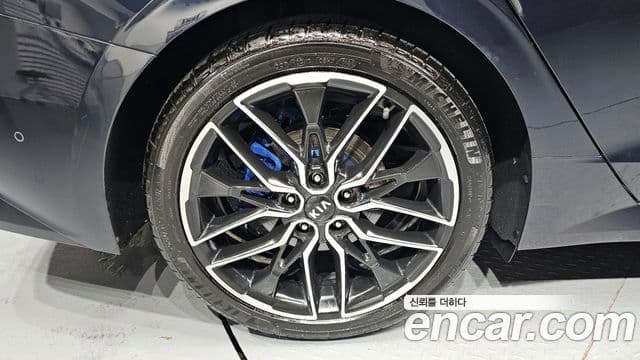 Kia K5 2020 — ფოტო 5/20