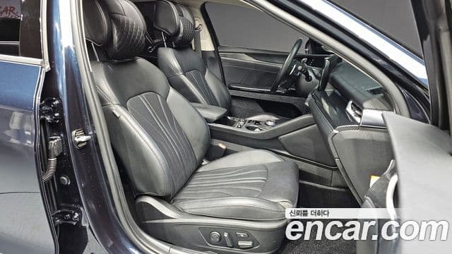 Kia K5 2020 — ფოტო 10/20