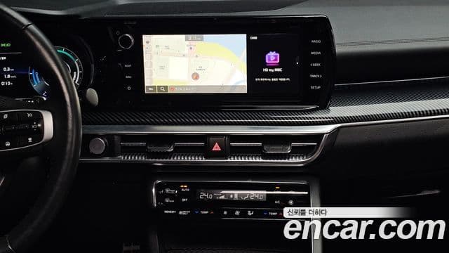 Kia K5 2020 — ფოტო 16/20