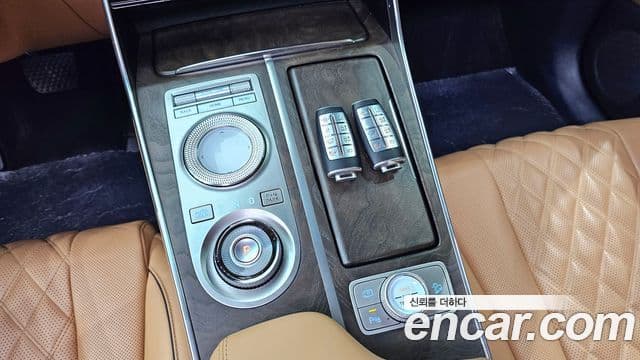 Genesis GV80 2022 — ფოტო 14/20