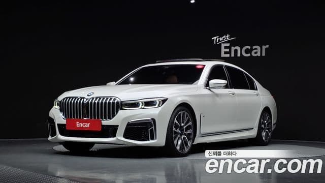 BMW 7 Series 2022 — Şəkil 1/20