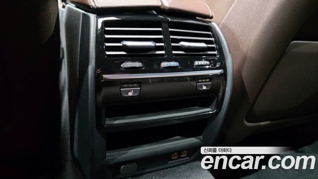 BMW 5 Series 2020 — Şəkil 18/20