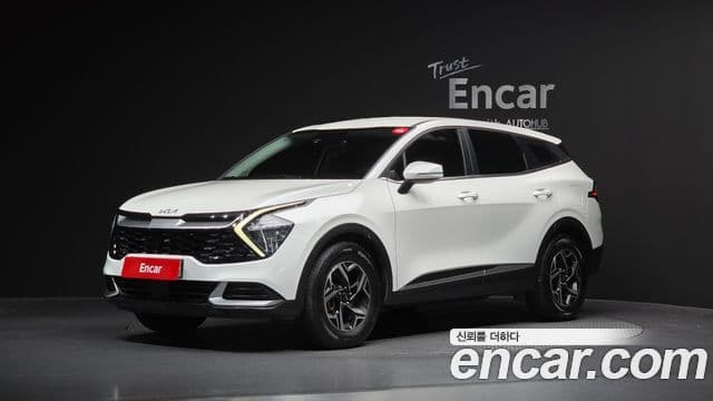 Kia Sportage 2022 — Фото 1/20