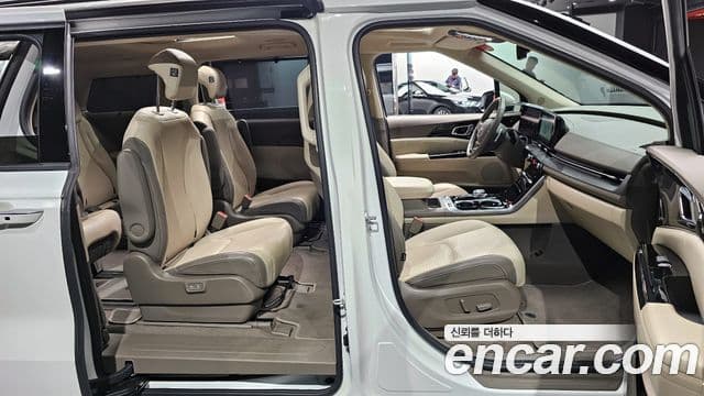 Kia Carnival 2021 — Şəkil 9/20
