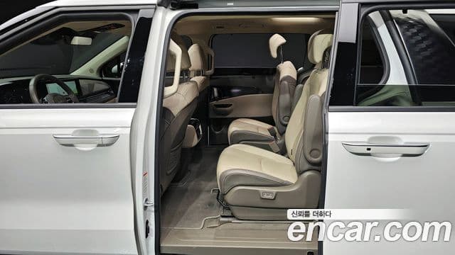 Kia Carnival 2021 — Şəkil 12/20