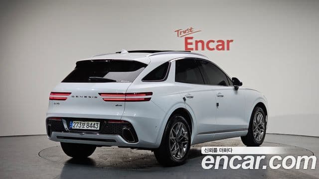 Genesis GV70 2021 — Şəkil 2/20