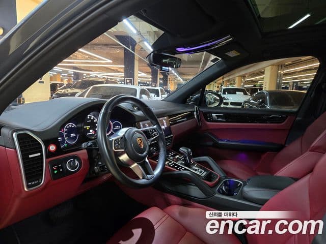 Porsche Cayenne 2020 — Photo 20/20